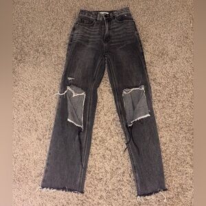 Woman’s Pacsun 90’s Boyfriend Brown ripped jeans with frayed hem Size 23